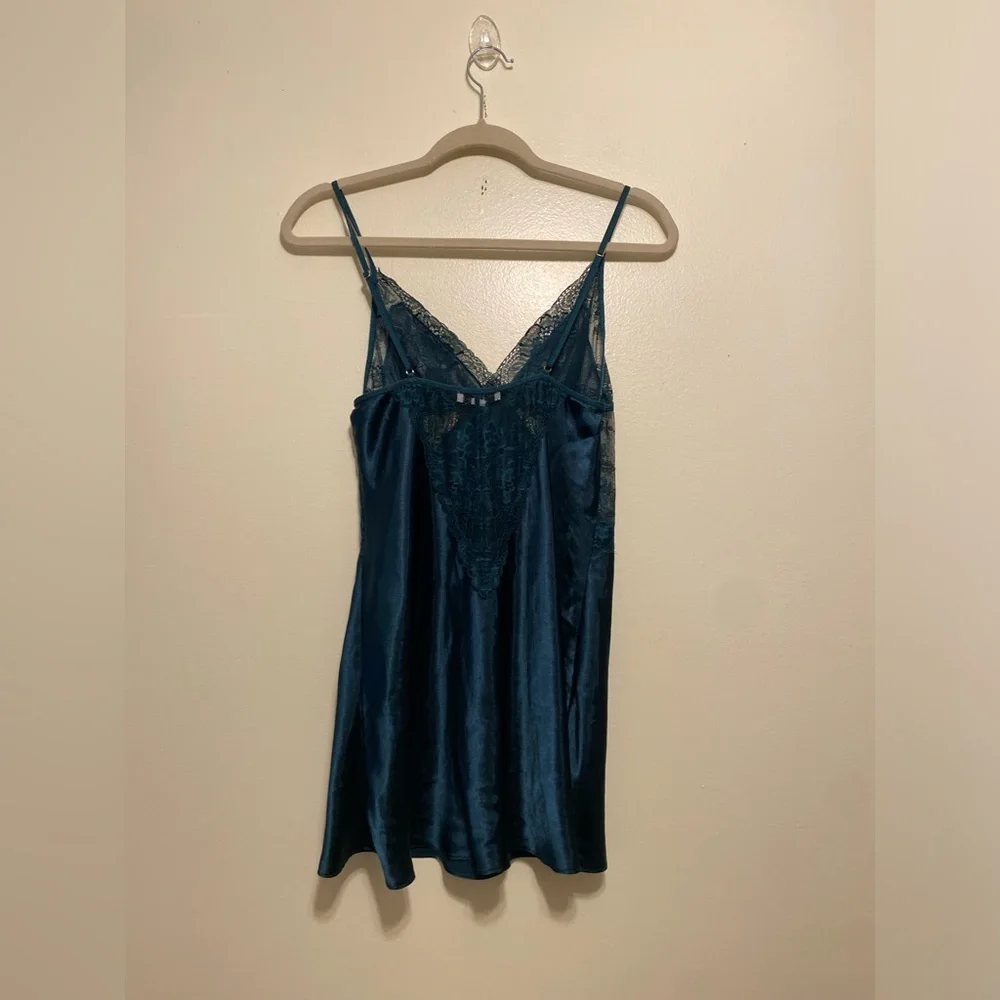 In Bloom by Jonquil Elegant Teal Lace Slip Dress. Size M